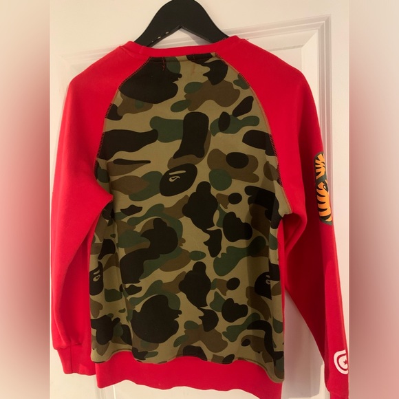 Bape Shark Red & Camo Crewneck | M - Picture 2 of 6